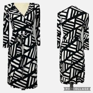 Banana Republic Factory Wrap Dress Midi Size XS Black White Abstract Print